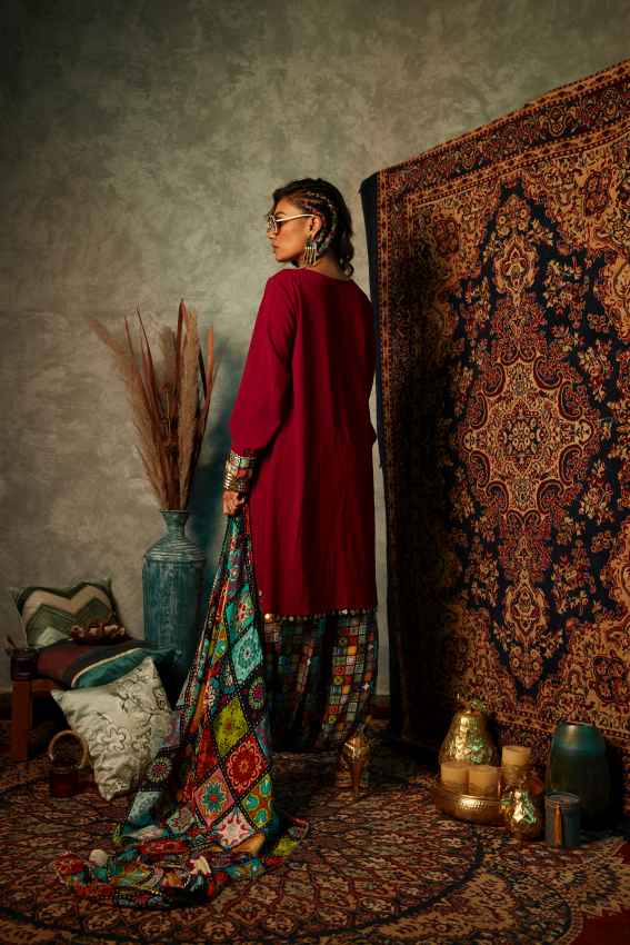 Purple Kurta with Embroidery image 2