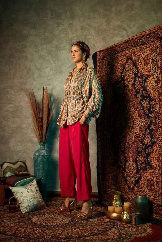 Small Square Oversized Flare Shirt image 1