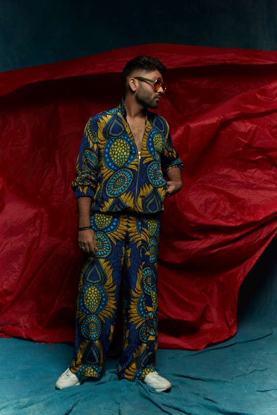 Big Blue bomber pants image 0