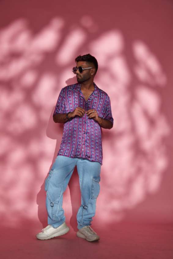 purple border shirt image 2