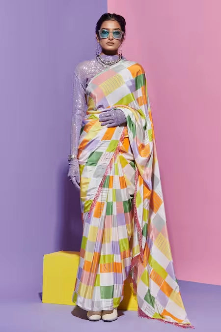 Saree in square print image 0