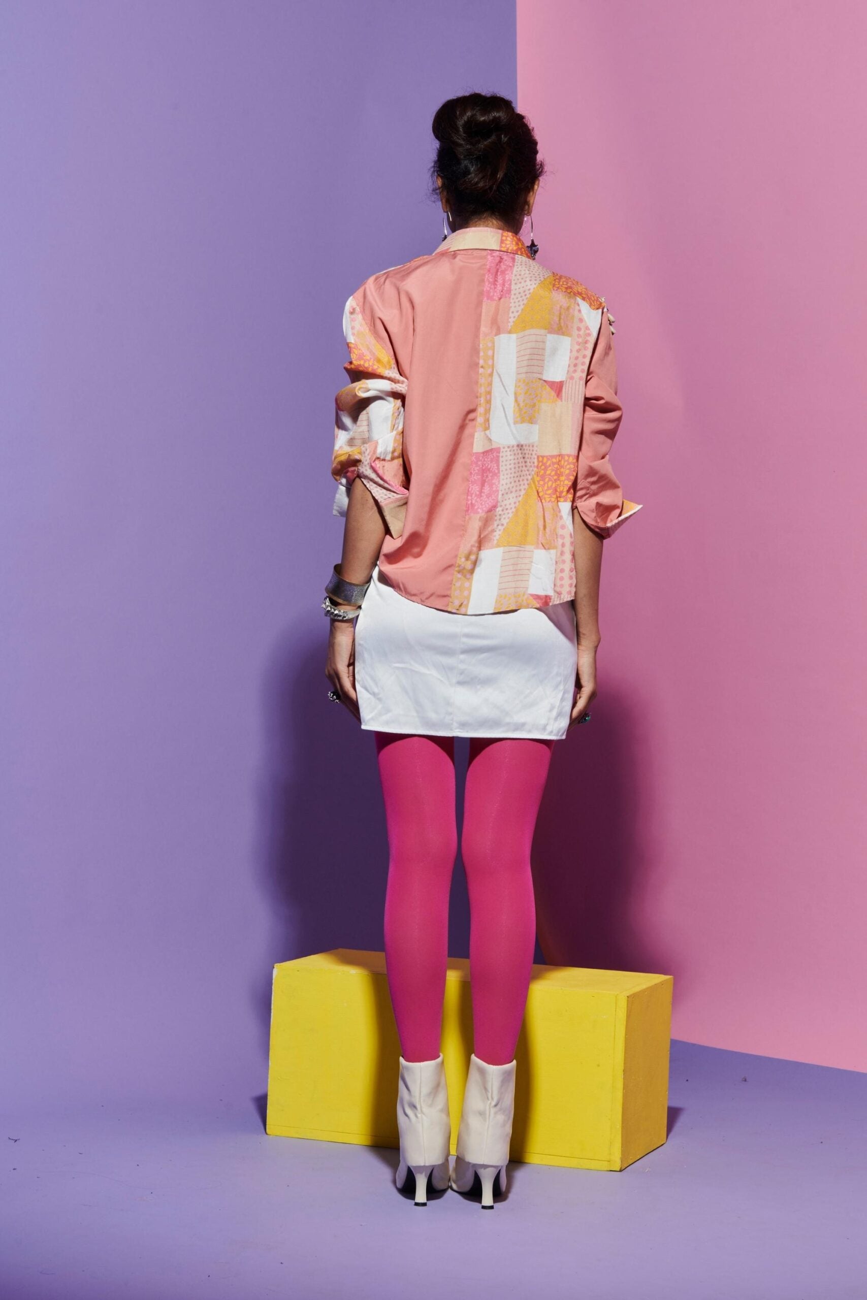 Wavy Placket Shirt in Multicolour & Geometric Print image 2