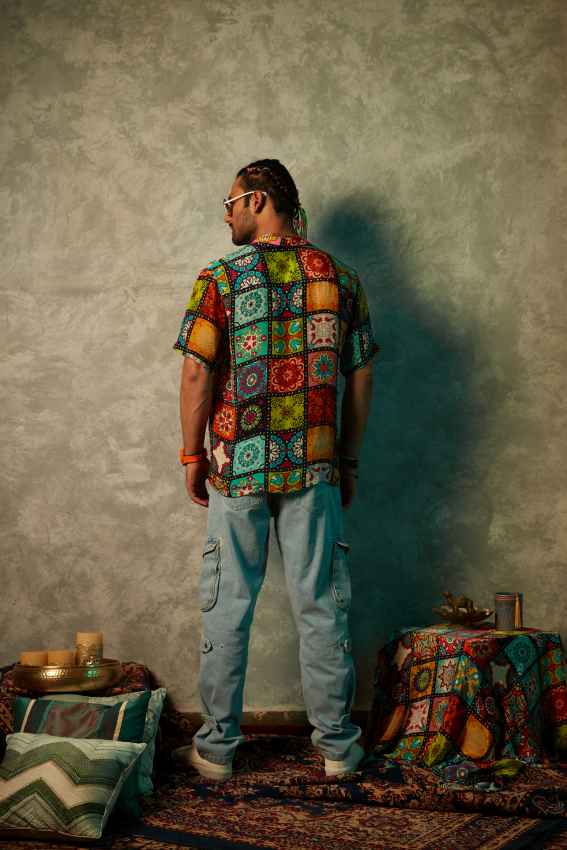 Big Tile Printed Shirt image 2