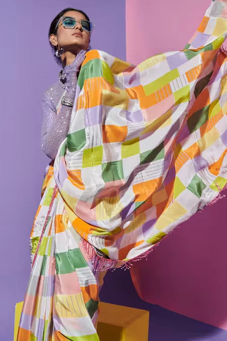 Saree in square print image 1