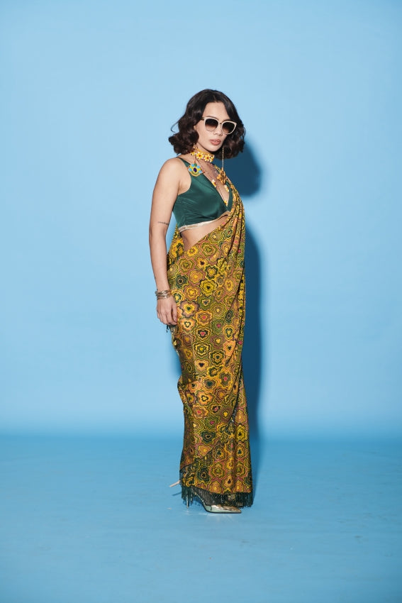 Pre-Draped Pinwheel Saree with Green Sleeveless Blouse image 2