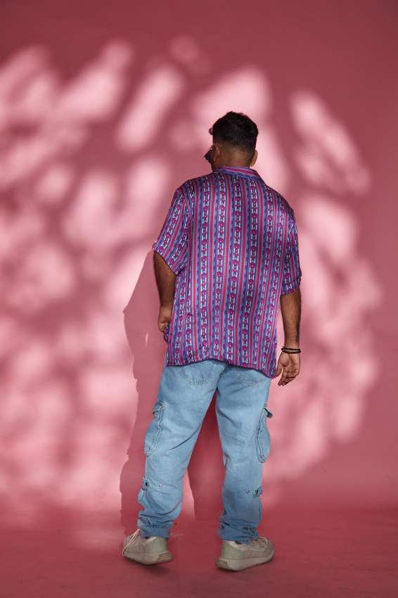 purple border shirt image 1