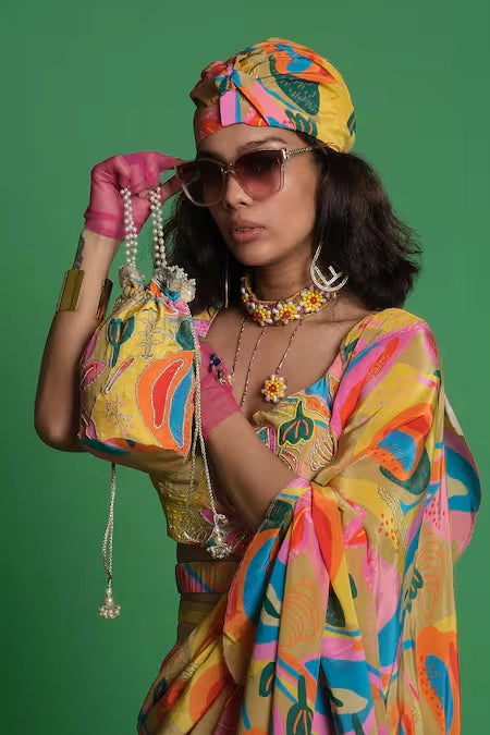 Croissant potli image 0