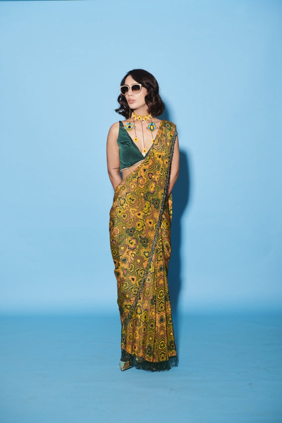 Pre-Draped Pinwheel Saree with Green Sleeveless Blouse image 0