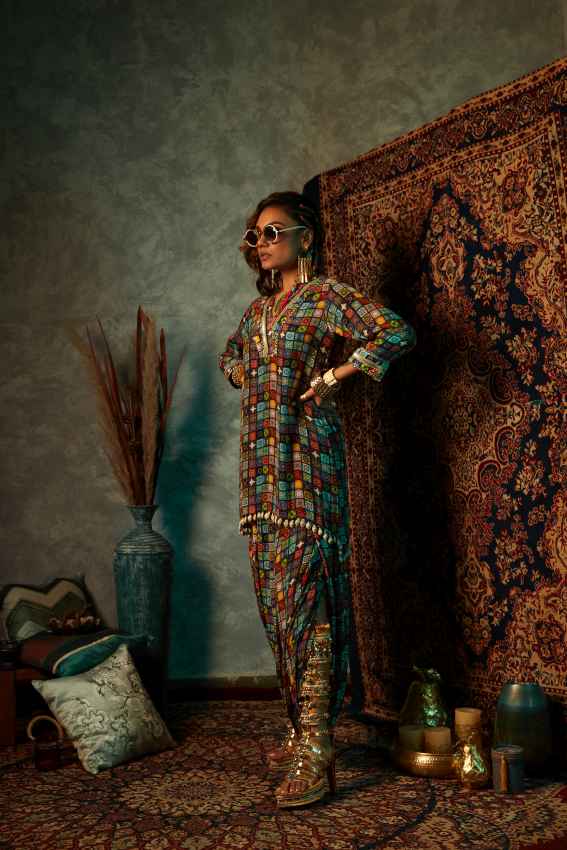 Small Tile Kurta with Embroidery image 1