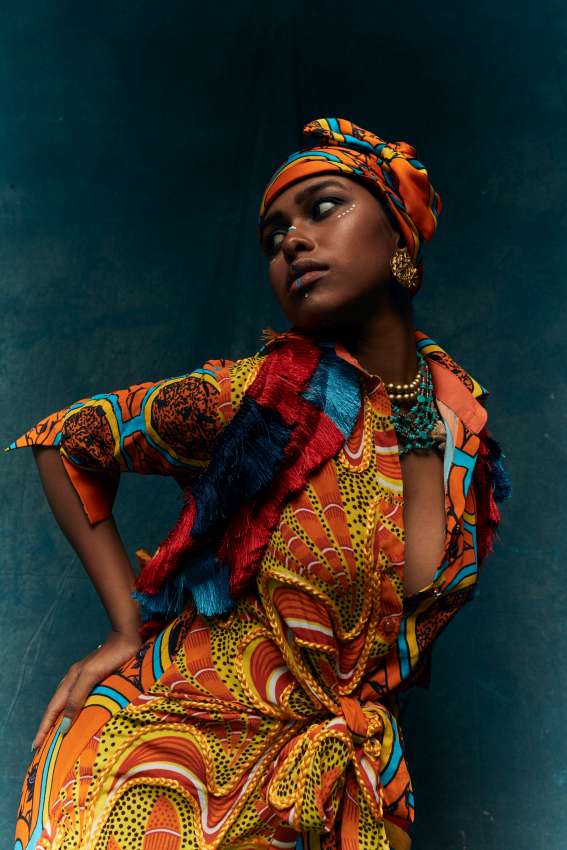 Multicolour gilet image 2