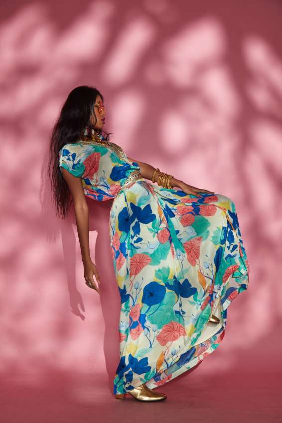 V neck Floral Top image 1